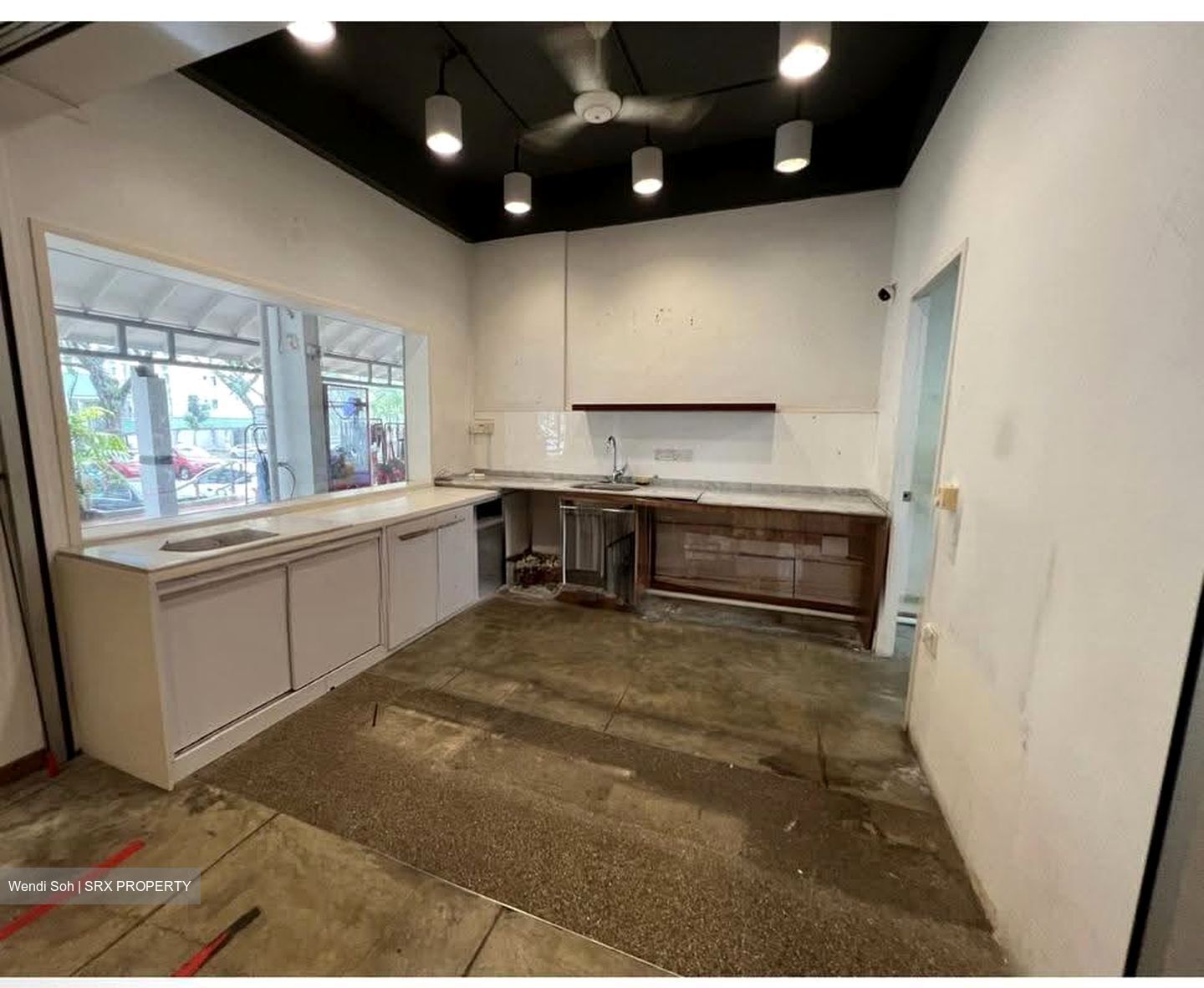 Hougang Avenue 1 (D19), Shop House #631494611
